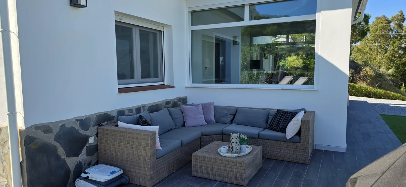 Gemütliche überdachte Terrasse am Casa Pano